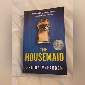 The Housemaid by Freida McFadden Book